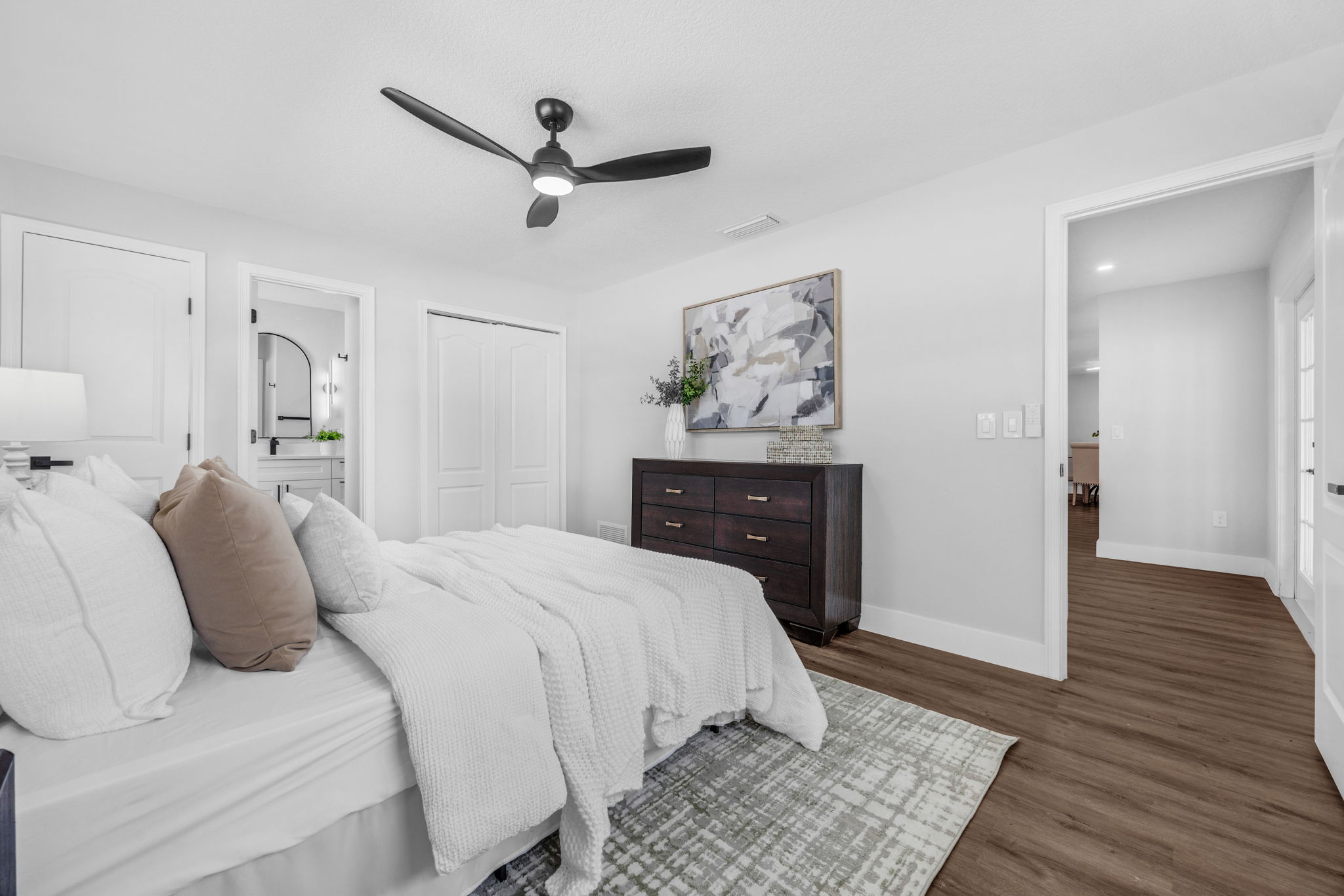 Bedroom in a co-living property managed by Avenir CoLiving in Florida